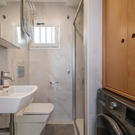 Vb Bellasombra 2bdr Recently Renovated Apt